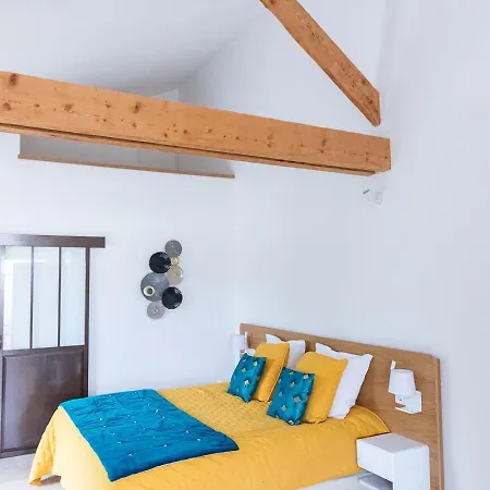 Mas Des Tourterelles Bed & Breakfast Jonquieres  Exterior photo